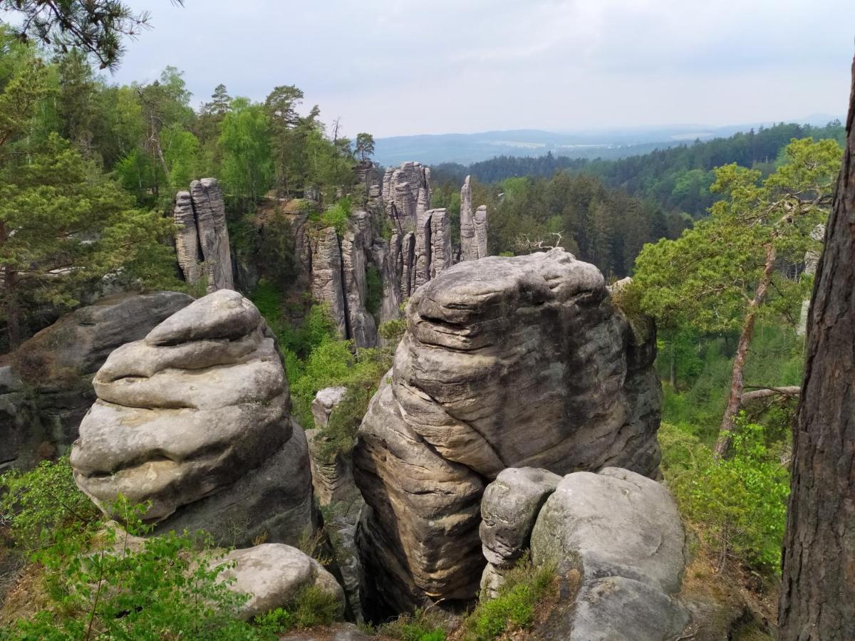 Ubytovani V Ceskem Raji Hotel Holin ภายนอก รูปภาพ